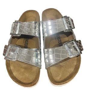 Birkenstocks Metallic Silver Girraff print Arizonas